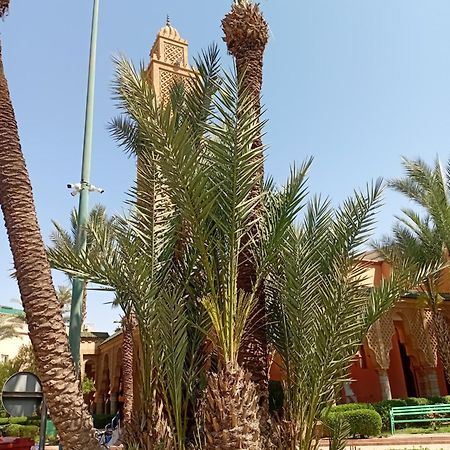 Riad Le Shams Marrakesh Bagian luar foto